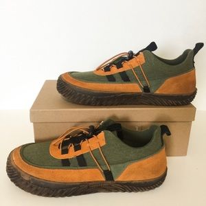 The Hybrid Green Label Artful Sneaker